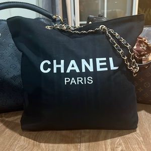 Super Cute Chanel tote